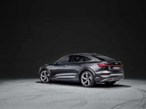 Audi e-tron S Sportback 2020 года  (WW)